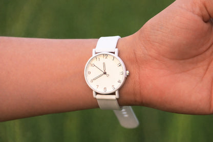 Aura PlayWhite Cute Numeral Watch